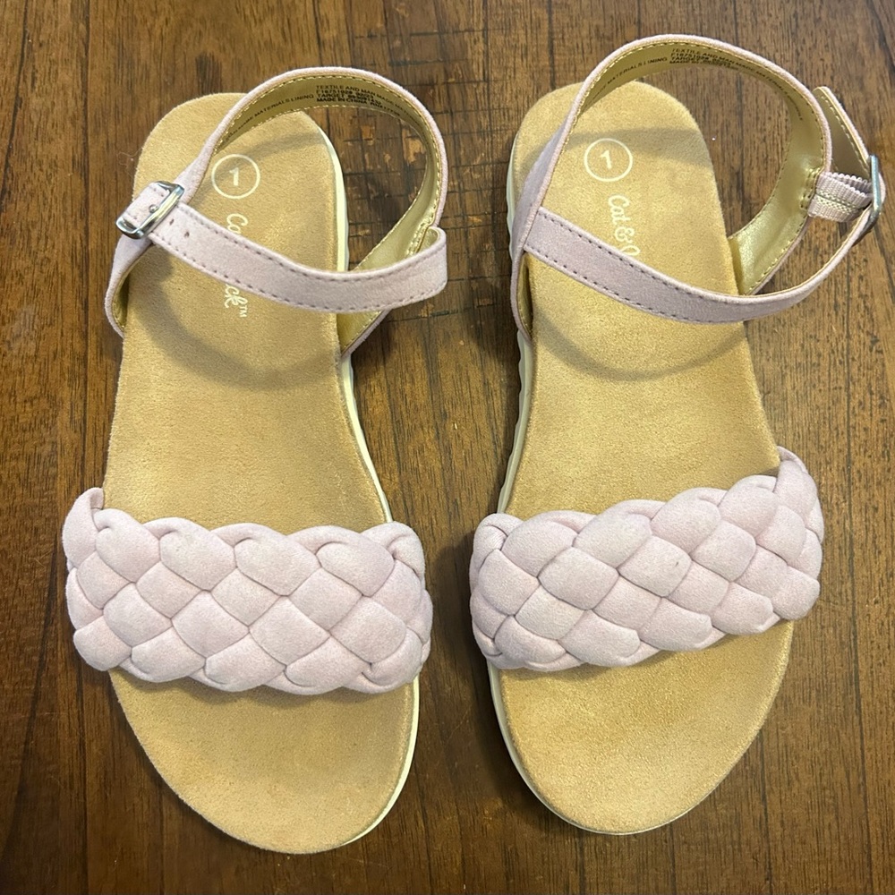Cat & Jack Amalia footbed purple braided Girls Sandals, 1